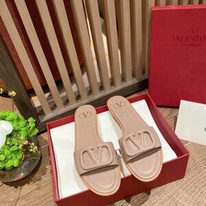 Valentino Vlogo Signature Flat Calfskin Slide